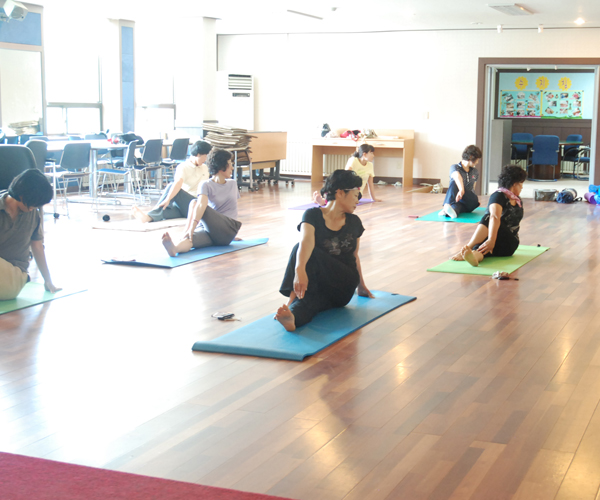 양지면주민자치센터 요가 수업